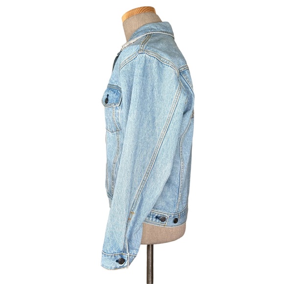 Hard Rock Cafe Save The Planet Montreal Denim Jean Trucker’s Jacket Men’s Small - Picture 5 of 15